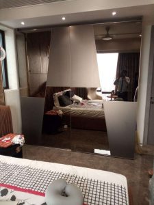 best-lacquer-glass-wardrobes-in-delhi-gurgaon-noida-faridabad-largest-wardrobe-company-india-15