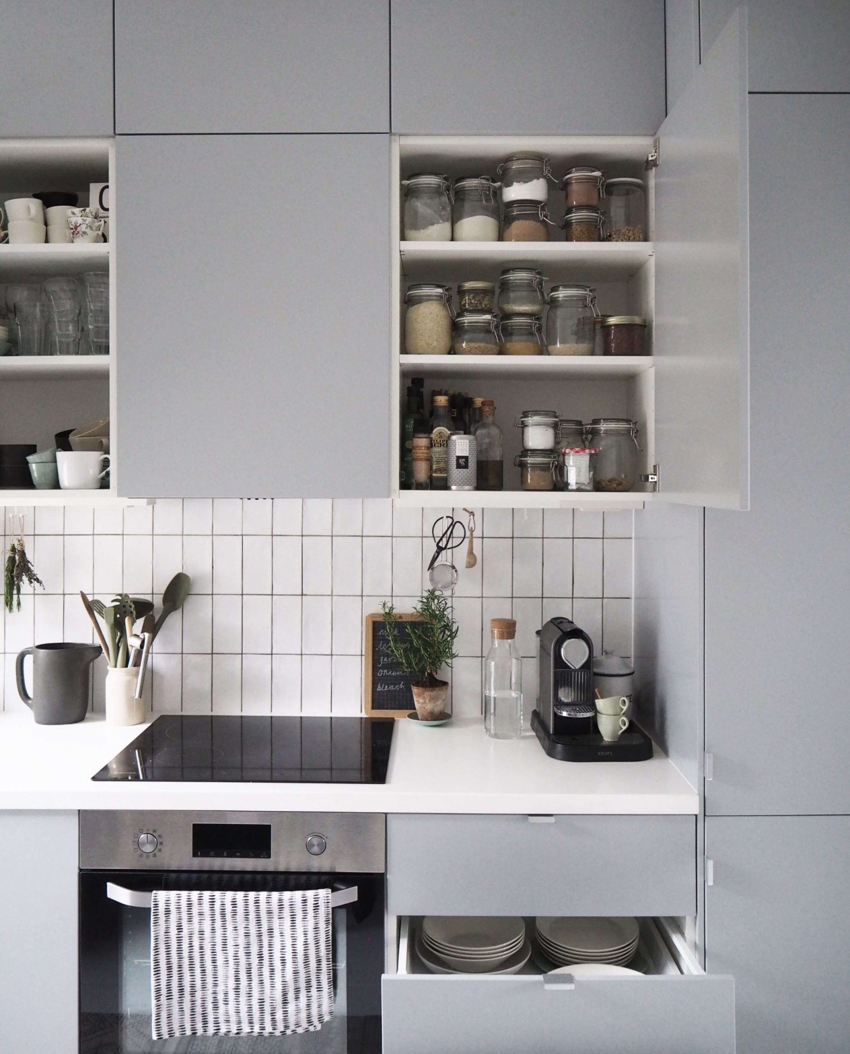 silver colour modular kitchens top modular kitchen dealers and manufacturers in delhi gurgaon noida india 2 scaled