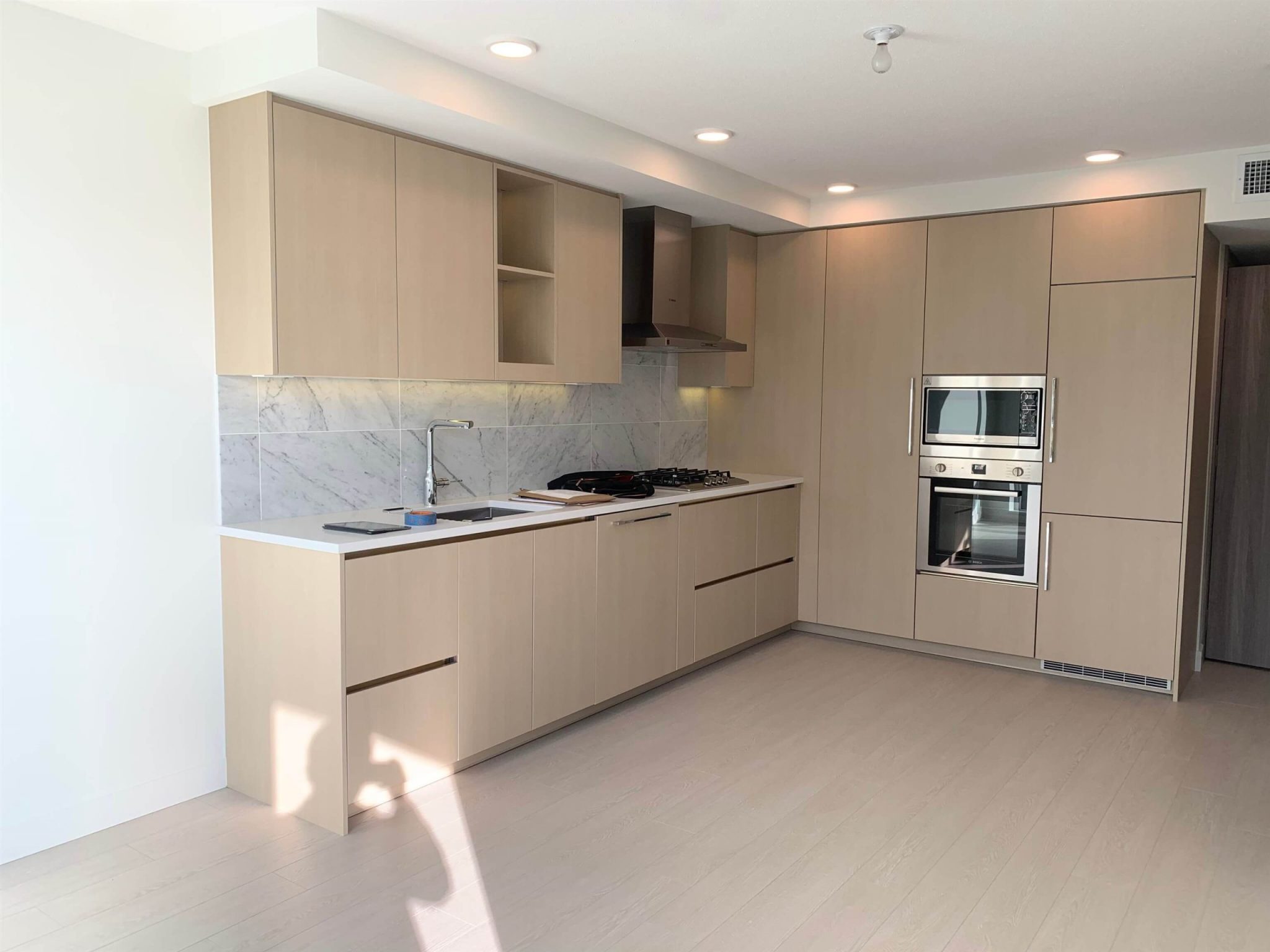Modular Kitchen Hardware Dealers in Delhi