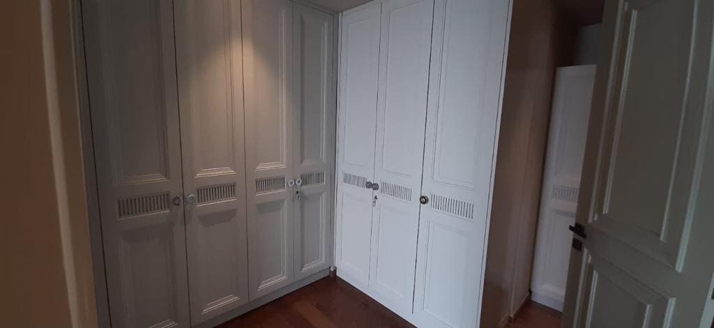 Wardrobes Dealers & Manufactures in Delhi