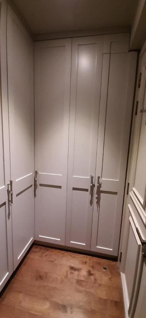 Wardrobes Dealers & Manufactures in New Delhi