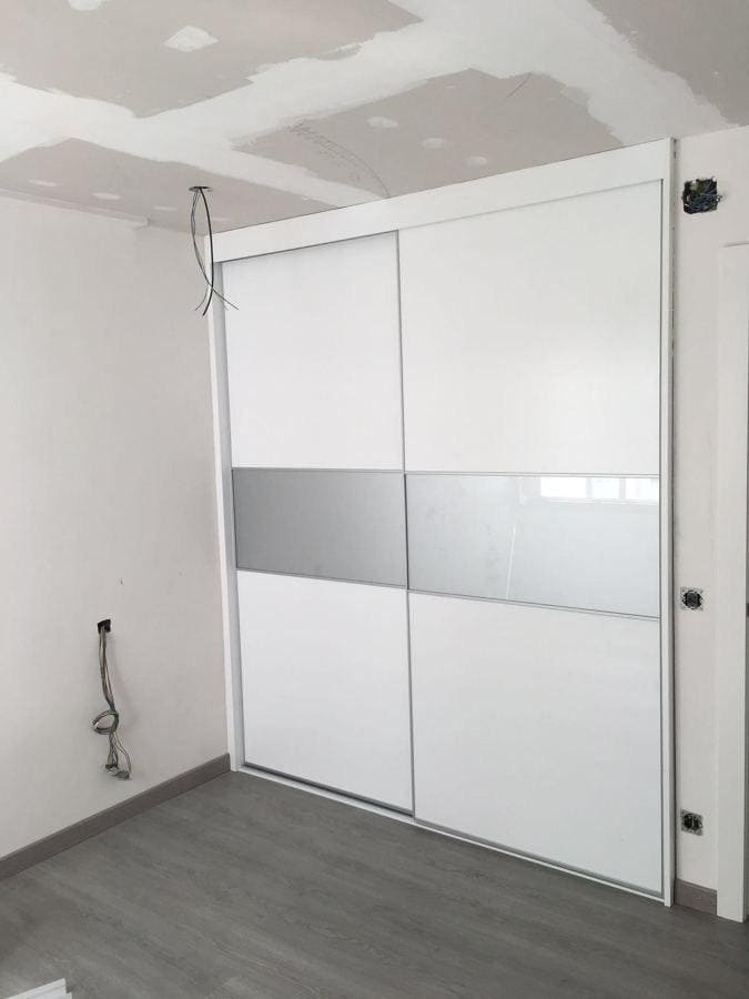 Wardrobes Dealers & Manufactures in Delhi