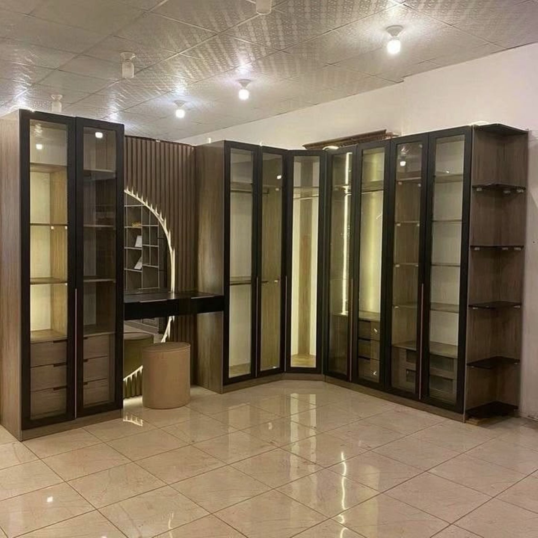 Largest Wardrobe Manufacturers in Ghaziabad