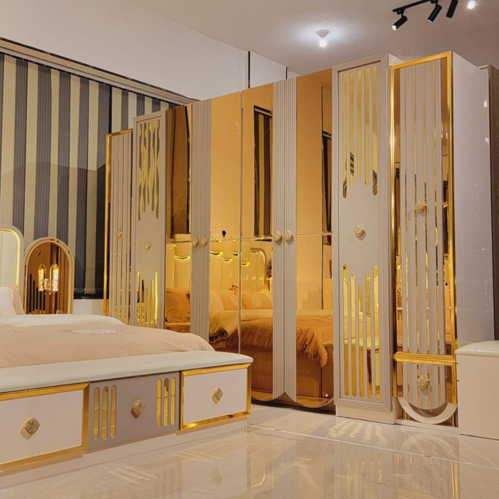 Best Wardrobe Dealers in Gurgaon